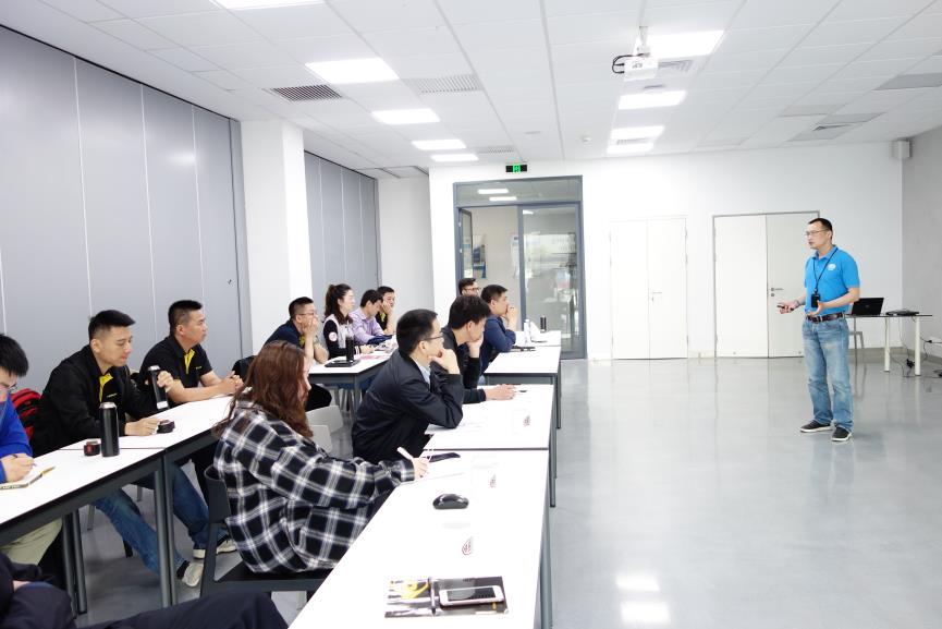 C:\圖片\培訓2019：DUNLOP全體銷售培訓Q1\DSC06180.JPG